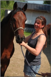 Osteopathe Equin Caroline Lenoir Photo Tte sourire